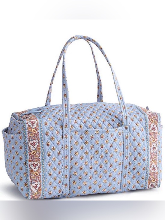 Vera Bradley Handbags - Vera Bradley Large Original Leaf Print Duffel Bag